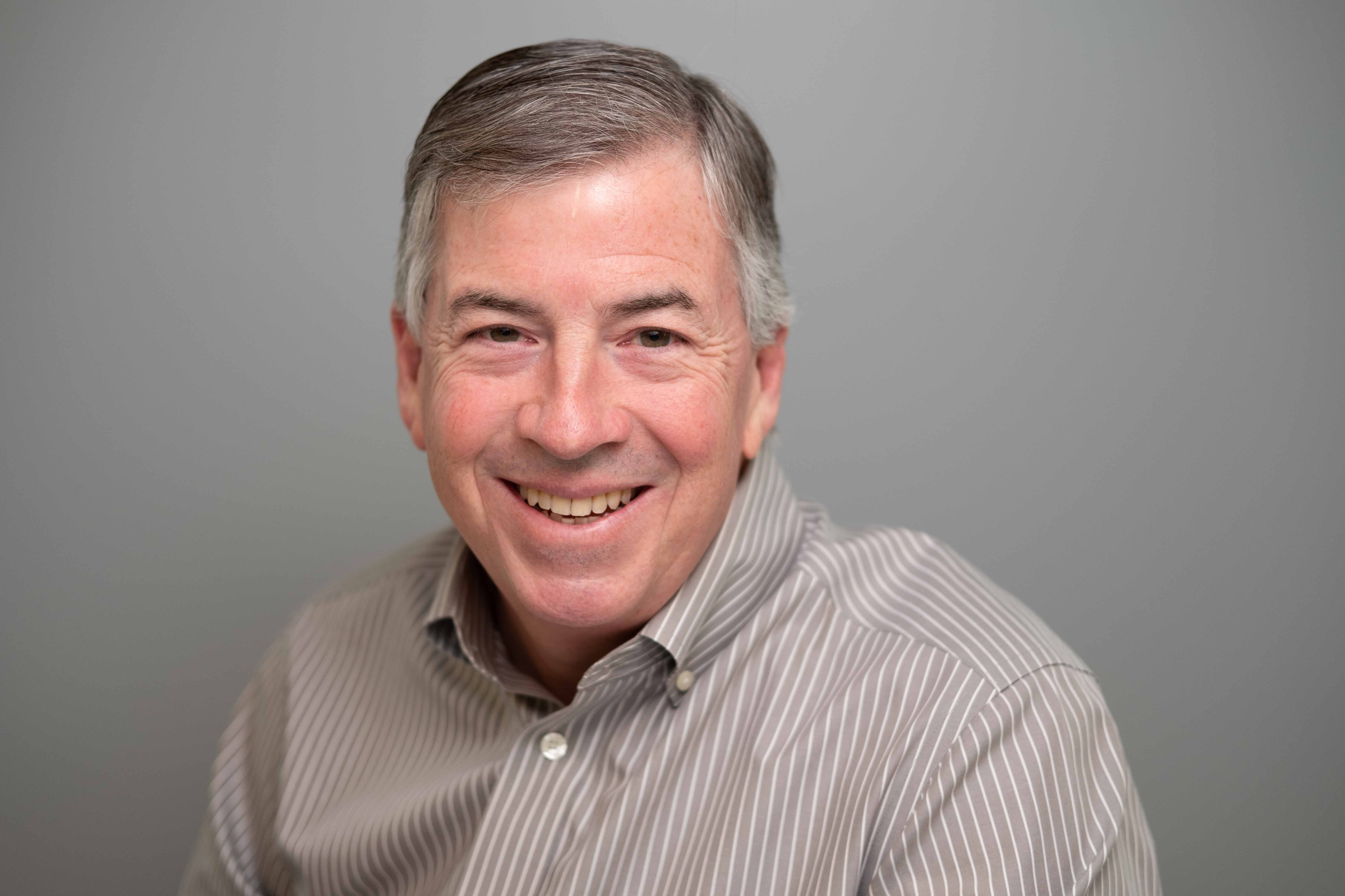 WJRyan head shot casual2 2019